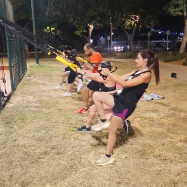 אימון TRX בקבוצה קטנה